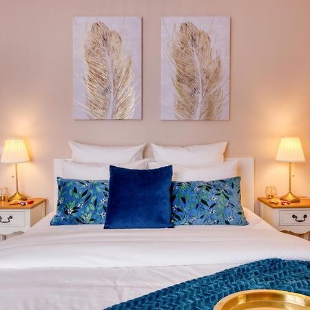 Studio Hotel - Lit King Size - Parking - Wifi - Proche Cdg Livry-Gargan Exteriör bild