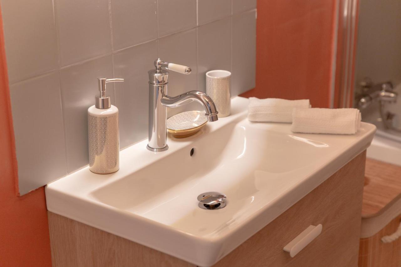 Studio Hotel - Lit King Size - Parking - Wifi - Proche Cdg Livry-Gargan Exteriör bild