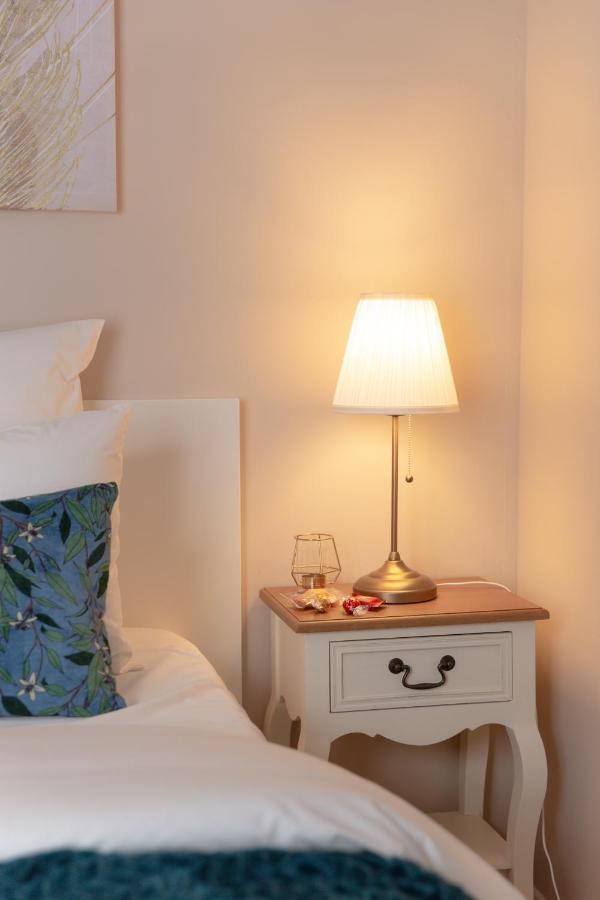 Studio Hotel - Lit King Size - Parking - Wifi - Proche Cdg Livry-Gargan Exteriör bild